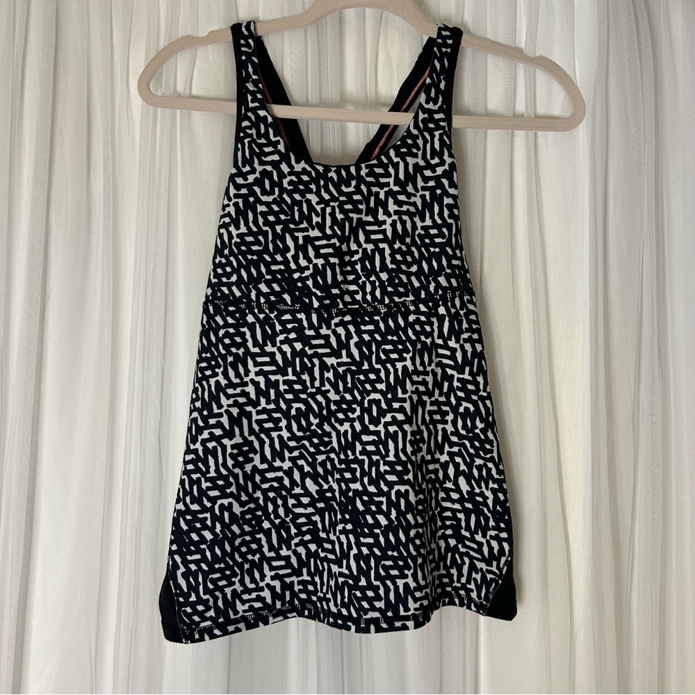 Lululemon Athletica Black and White Patterned Tank Top size 8